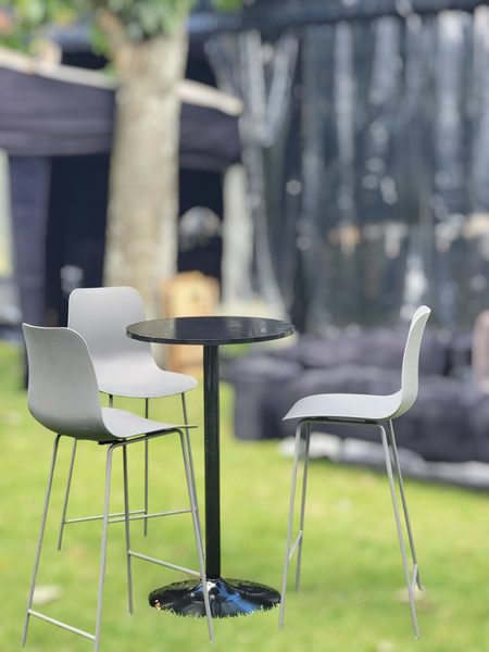 White Modern Wall-Mounted Table