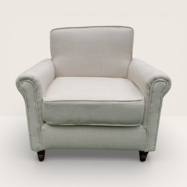 Ivory Tufted Armchair (Variant 3)