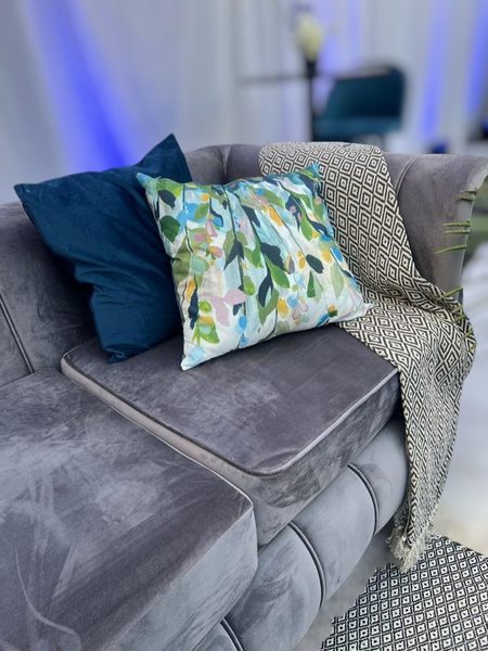 Decorative Throw Pillows